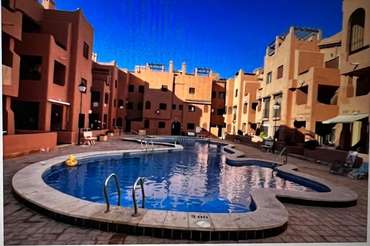 Three Bedroom Apartment With Pool In Torrevieja Buitenkant foto