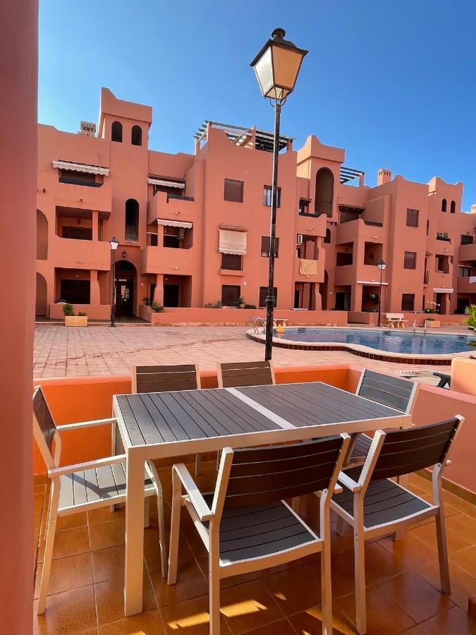 Three Bedroom Apartment With Pool In Torrevieja Buitenkant foto