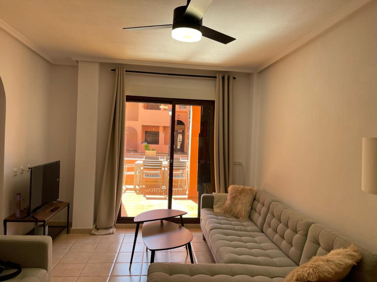 Three Bedroom Apartment With Pool In Torrevieja Buitenkant foto