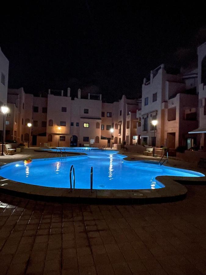 Three Bedroom Apartment With Pool In Torrevieja Buitenkant foto