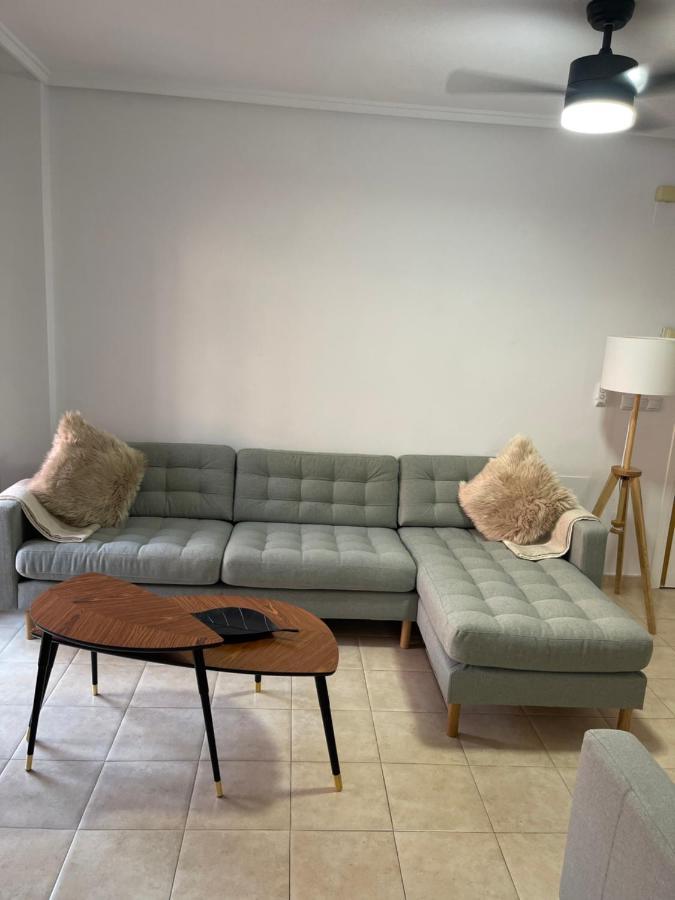 Three Bedroom Apartment With Pool In Torrevieja Buitenkant foto