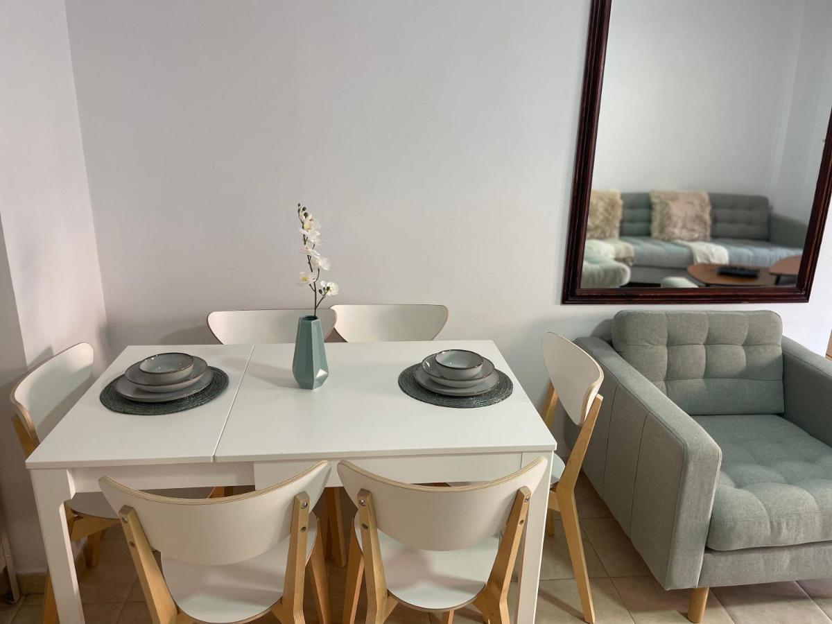 Three Bedroom Apartment With Pool In Torrevieja Buitenkant foto